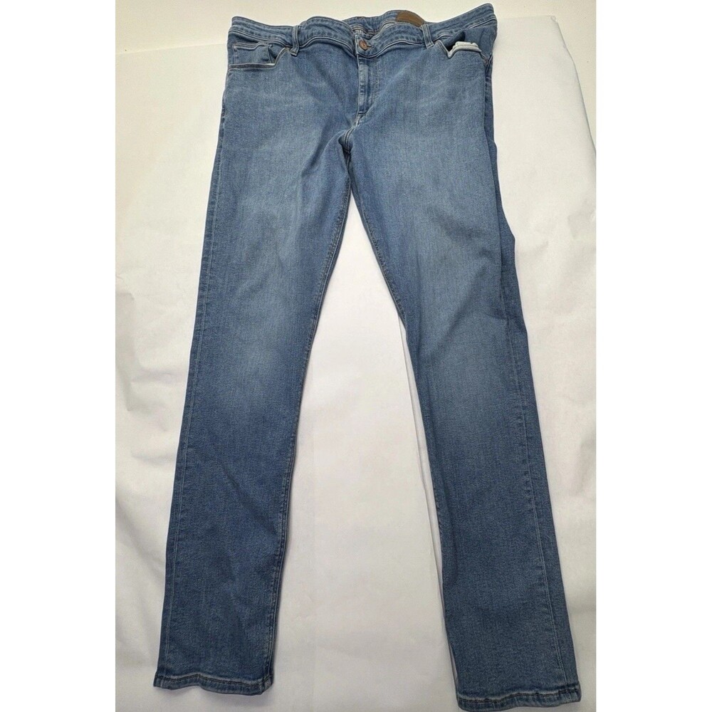 ASOS Men’s Light Wash Stretch Jeans 46x32 Straight Tapered Denim
